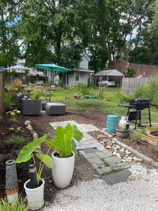 Studio Apt W Garden Kingston Εξωτερικό φωτογραφία